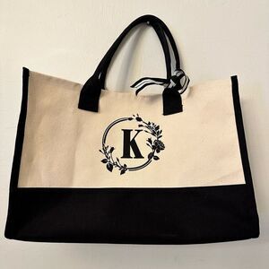 TopDesign Canvas Personalized Initial K 100% Cotton Black Cream Tote Bag OS